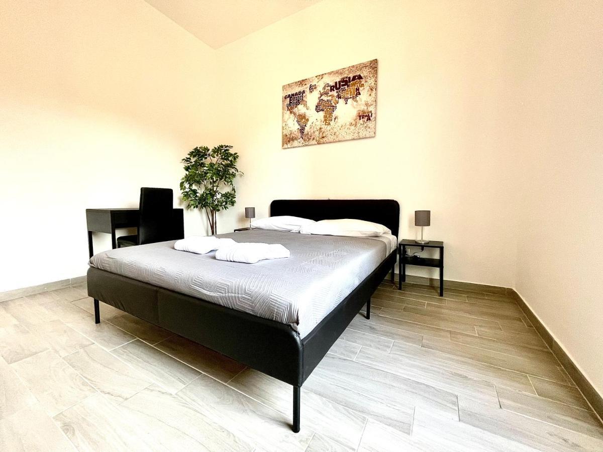 Colosseum Guest House Рим Екстер'єр фото